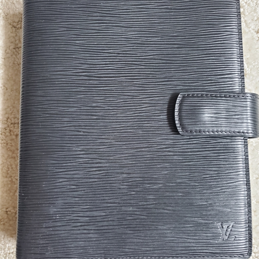 Louis Vuitton Epi Leather Large Rings Agenda Cover